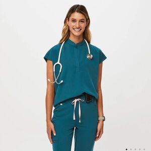 Caribbean blue Rafaela top figs